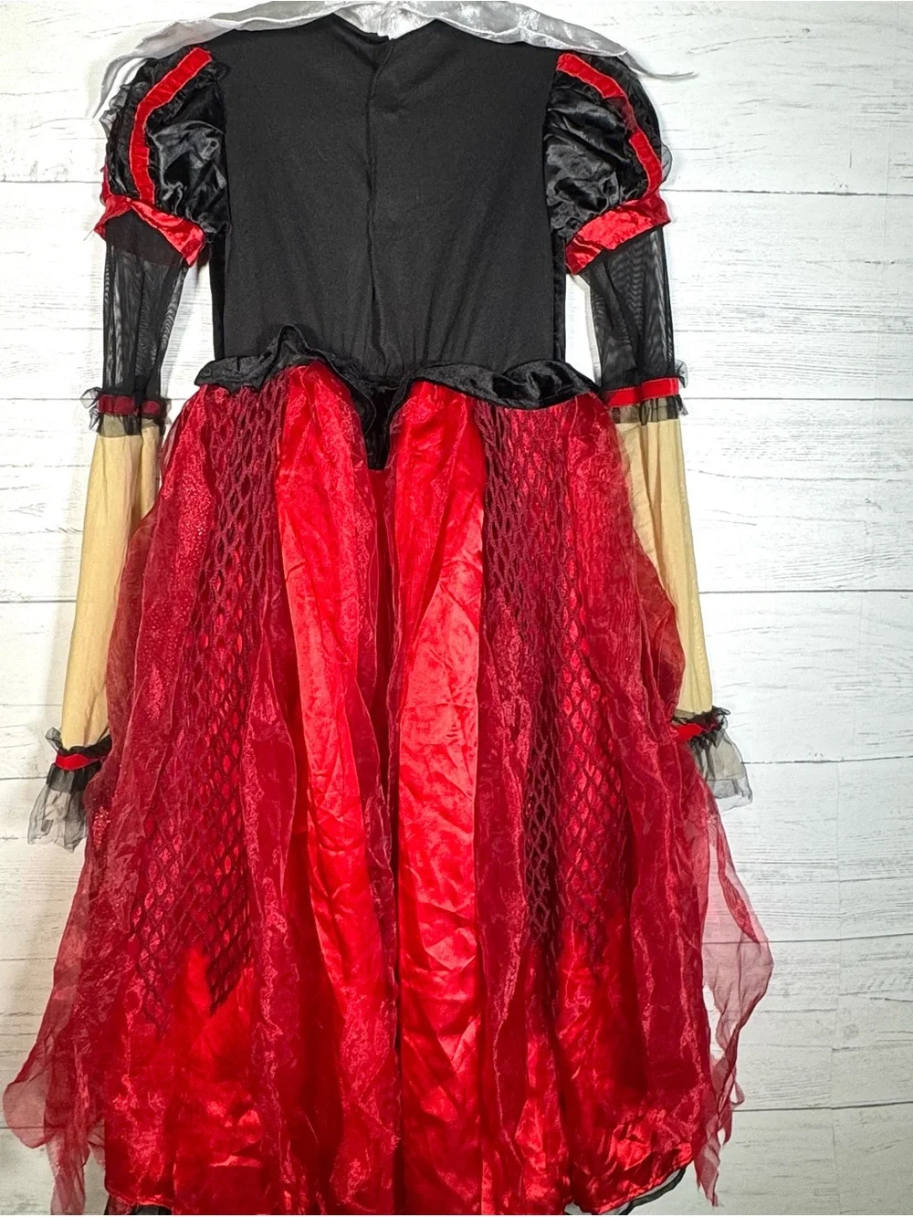 Disney Alice Through the Looking Glass Red Queen Deluxe Costume Girls 7/8